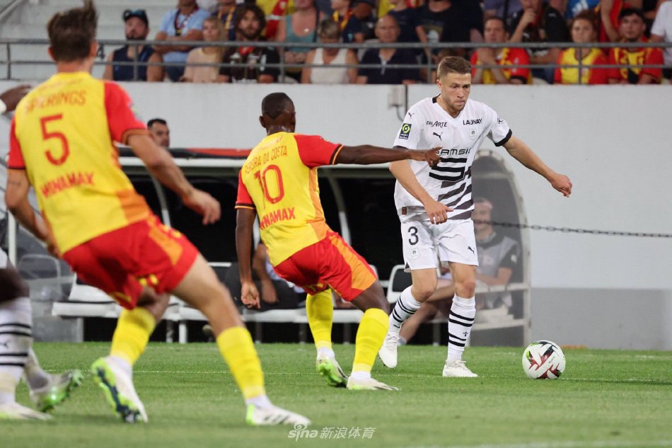 样决定着球 样决定着球