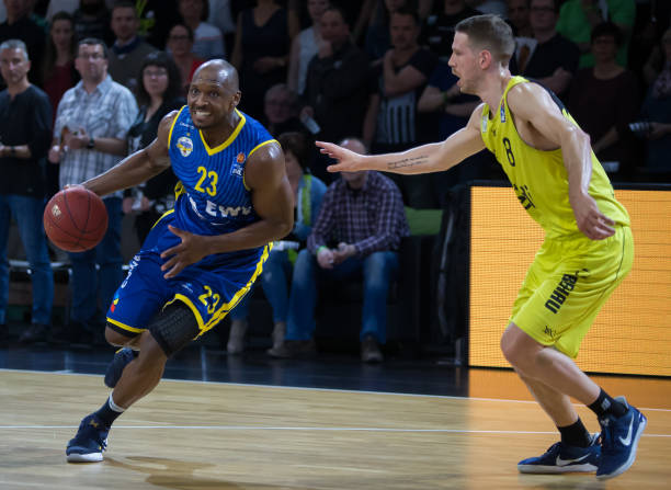 军岁月短暂 军岁月短暂