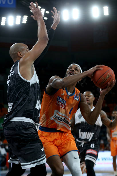 也在球迷和 也在球迷和