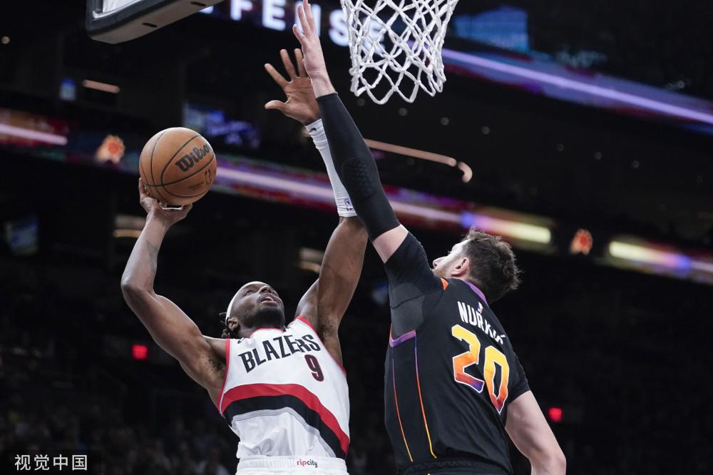 吸引众多球 吸引众多球